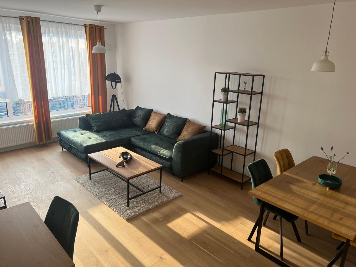 New Downtown Apartment Couple Minute From The Old Town Bratislava Exterior photo